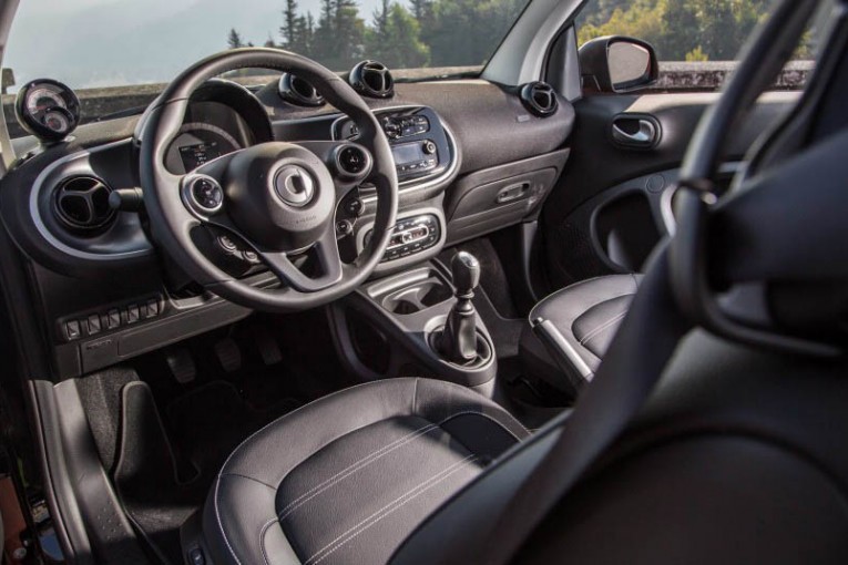 2016-Smart-Fortwo-122