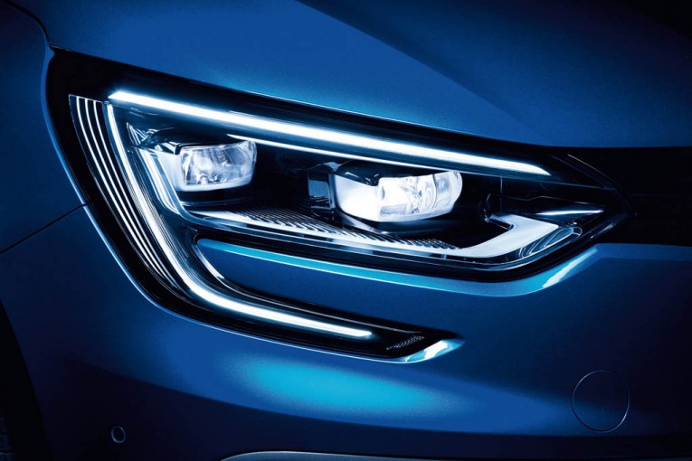 All-New Renault Megane GT 09