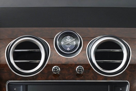 Bentley Bentayga standard clock