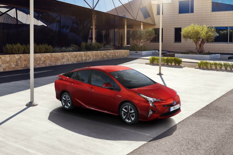 EU-2016-Toyota-Prius-1