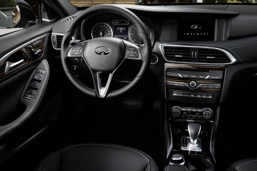 Infiniti Q30