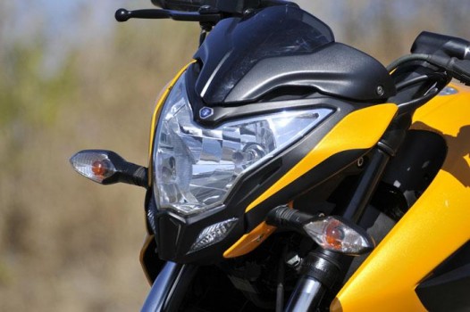 Pulsar 200ns headlight