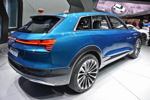 Audi E-tron Quattro Concept