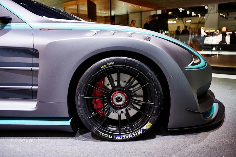 tesla-rivals-from-taiwan-thunder-power-sedan-and-racer-concepts-debut-in-frankfurt-live-photos_13
