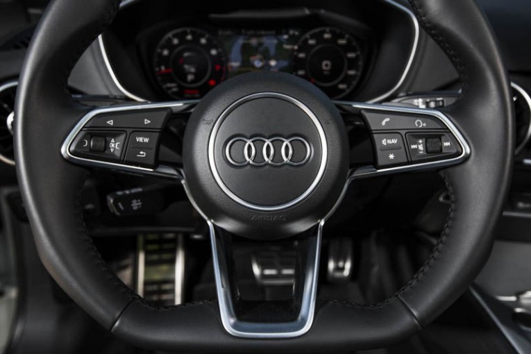 2016-Audi-TT-roadster-118