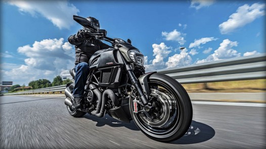 Ducati Diavel Carbon 2016