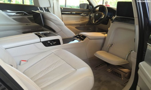 BMW 7-Series Executive Lounge Seating option