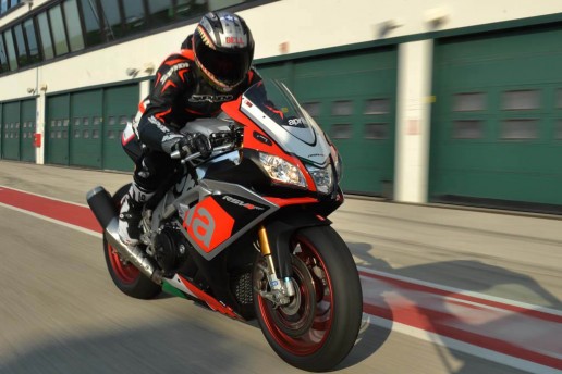 2016 Aprilia RSV4