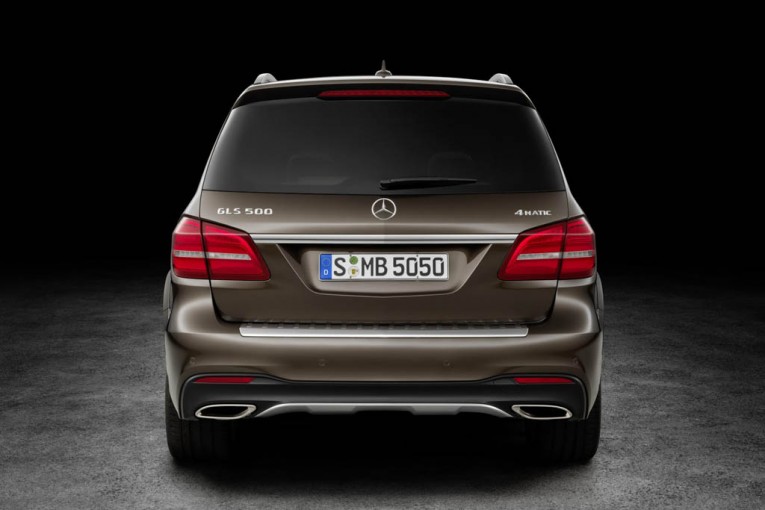 2017-Mercedes-GLS-4