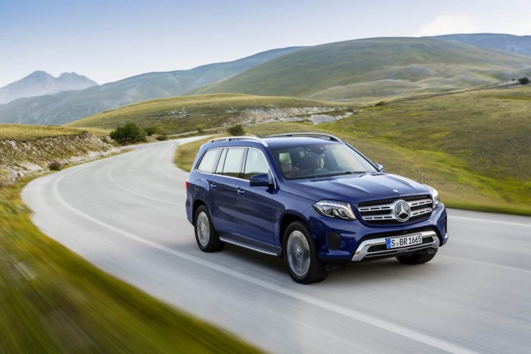 2017-Mercedes-GLS-5