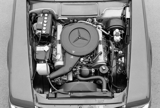 Mercedes-Benz SLC, C 107