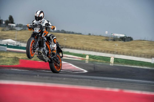 KTM 690 Duke R