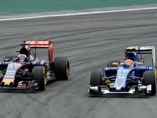 Max_Verstappen_and_Felipe_Nasr_battle_Brazil