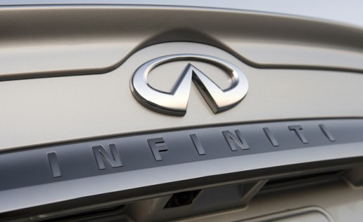 infiniti-badge