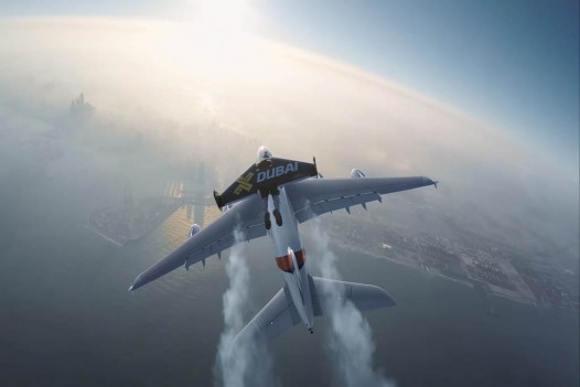 Two jetmans With Jetpacks Fly Over Dubai