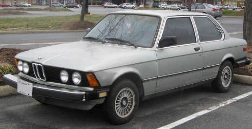 1024px-BMW_320i_2-door_1