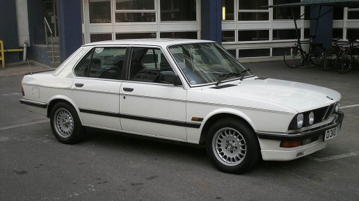 1987_BMW_520i_LUX