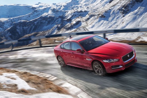 2017-jaguar-xe-awd