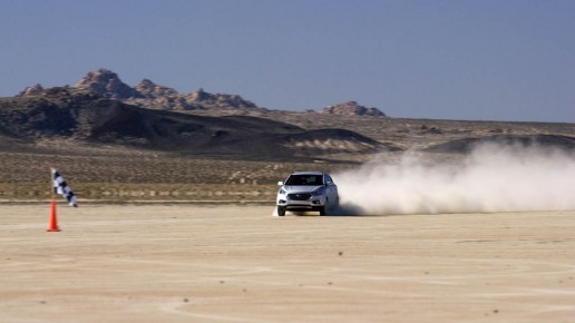 HYUNDAI TUCSON FUEL CELL SETS LAND SPEED RECORD FOR PRODUCTION FUEL CELL SUV IN THE CALIFORNIA DESERT