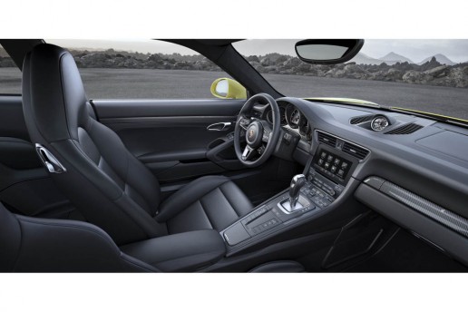 Porsche 911 Turbo S facelift interior