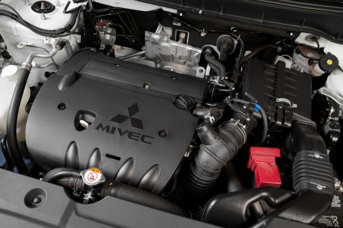 2015 Mitsubishi ASX engine