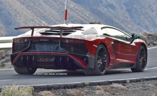 2016 Lamborghini Aventador SV spy-photo