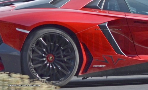 2016 Lamborghini Aventador SV spy-photo