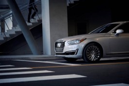 2017 Genesis G90