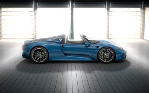 Porsche 918 Spyder Liquid Blue Paint