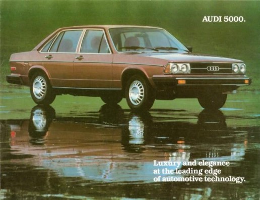 در طول سال‌های ۱۹۸۲ تا ۱۹۸۷ میلادی، آئودی برای ۵ هزار مدل از خودروهایش فراخوان اعلام کرد که گفته می‌شد به طور ناگهانی و به شکلی ناخواسته، شتاب می‌گیرند.