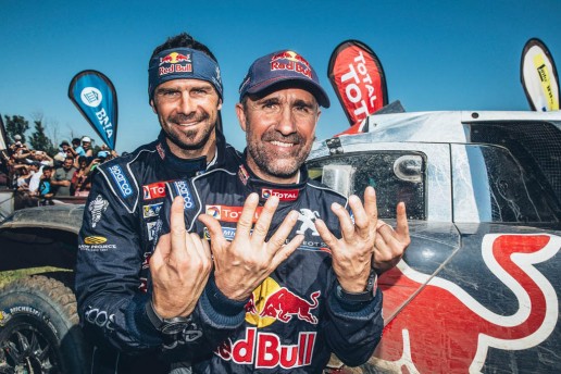 stéphane peterhansel celebrates his dakar 2016 victory