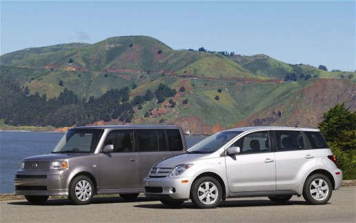 Scion xA and xB 2005