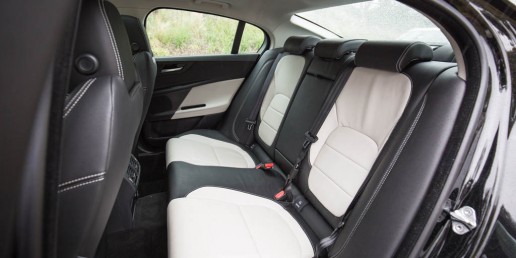2015-luxury-sedan-comparison-mercedes-benz-jaguar-bmw-lexus-106
