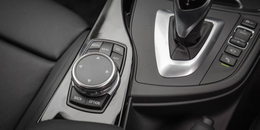 2015-luxury-sedan-comparison-mercedes-benz-jaguar-bmw-lexus-43