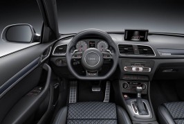 Audi RS Q3 Performance Version Cockpit