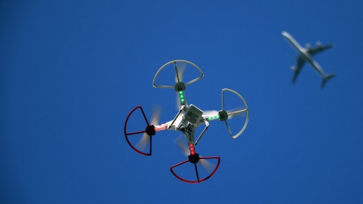 airport-drones-dronelife