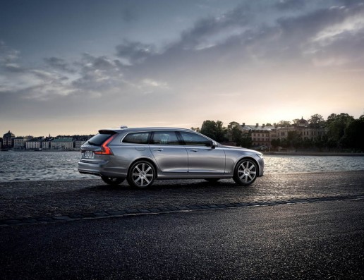 2017 Volvo V90 Estate 