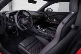 2015-Audi-R8-6