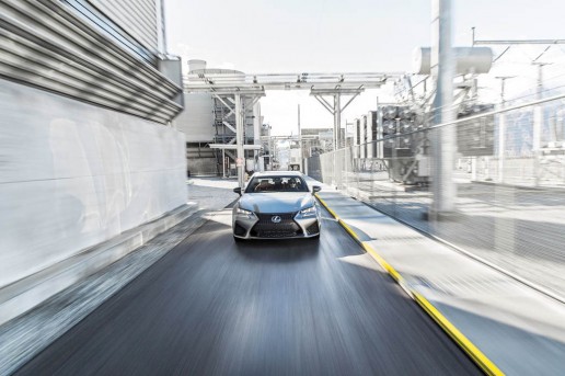 2016-Lexus-GS-F-front-end-in-motion-03