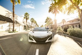 2017-Acura-NSX-front-end-in-motion-03
