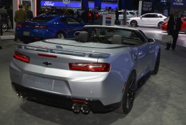 2017-Chevrolet-Camaro-ZL1-Convertible-8