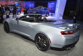 2017-Chevrolet-Camaro-ZL1-Convertible-9