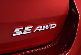 2017-Toyota-Highlander-SE-liftgate-badge