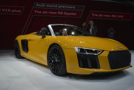 2017-audi-r8-spyder-07
