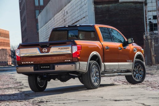 2017 Nissan TITAN Crew Cab