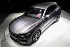 Maserati-Levante-03