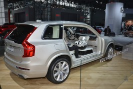 Volvo-XC02-Exc