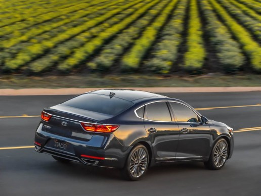 KIA Cadenza 2017