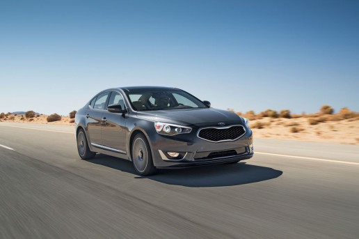 2014-Kia-Cadenza-front-three-quarters-in-motion1