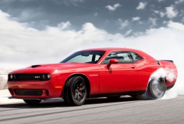 2015-Dodge-Challenger-SRT-Hellcat5